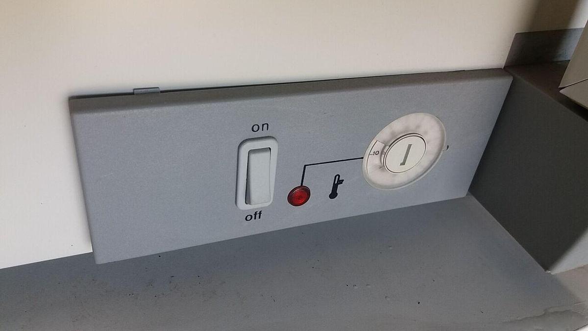 Used HERAEUS B12