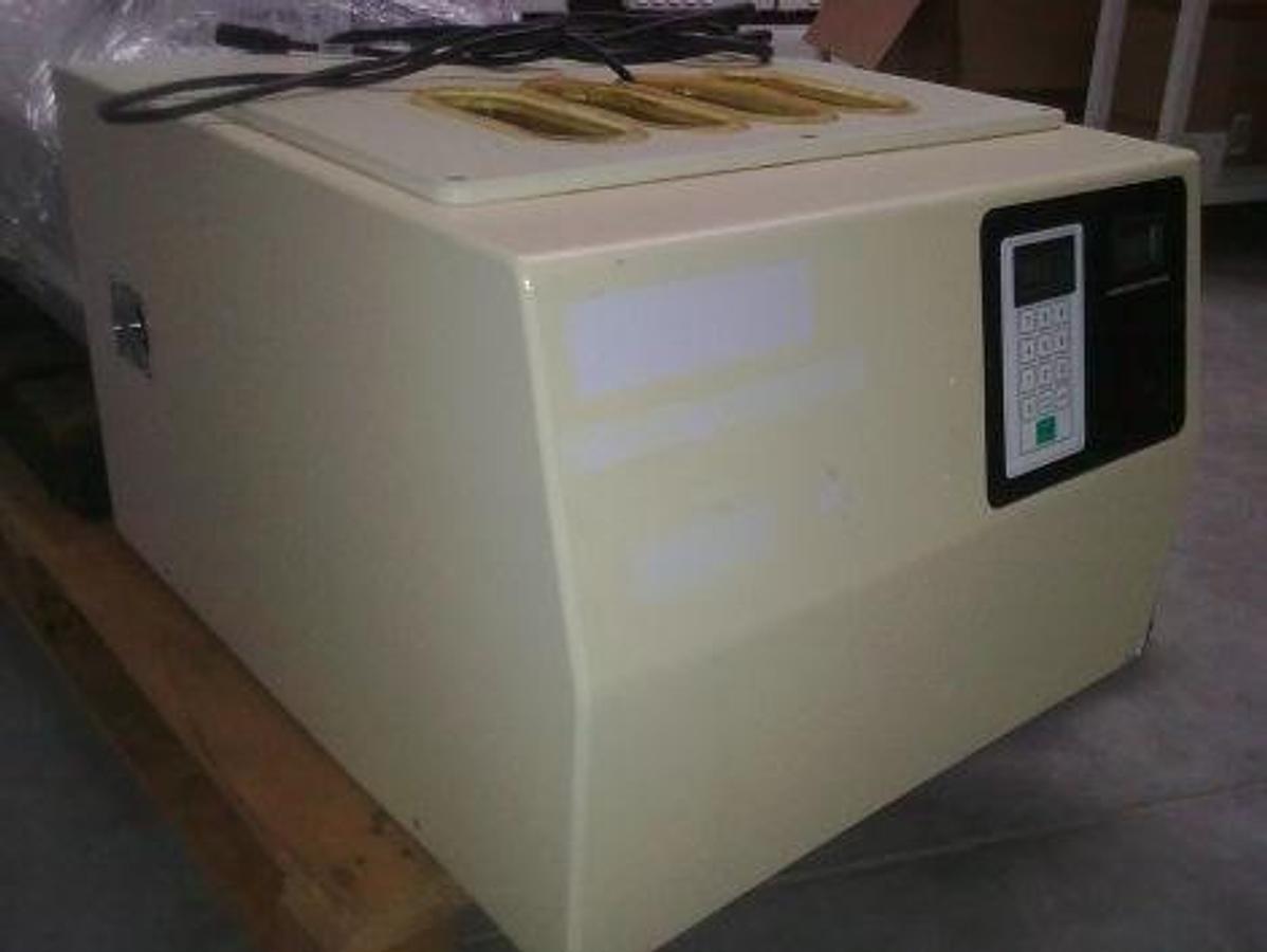 Used THERMOGENESIS MT 204
