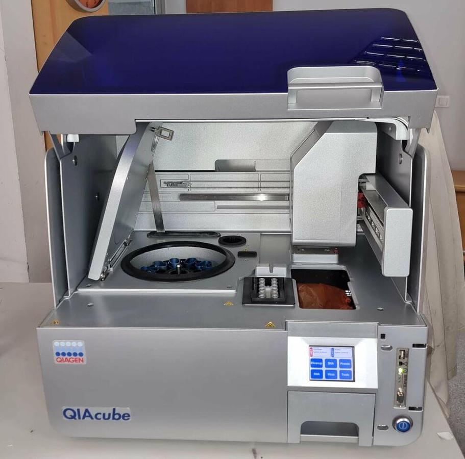 Used QIAGEN QIAcube