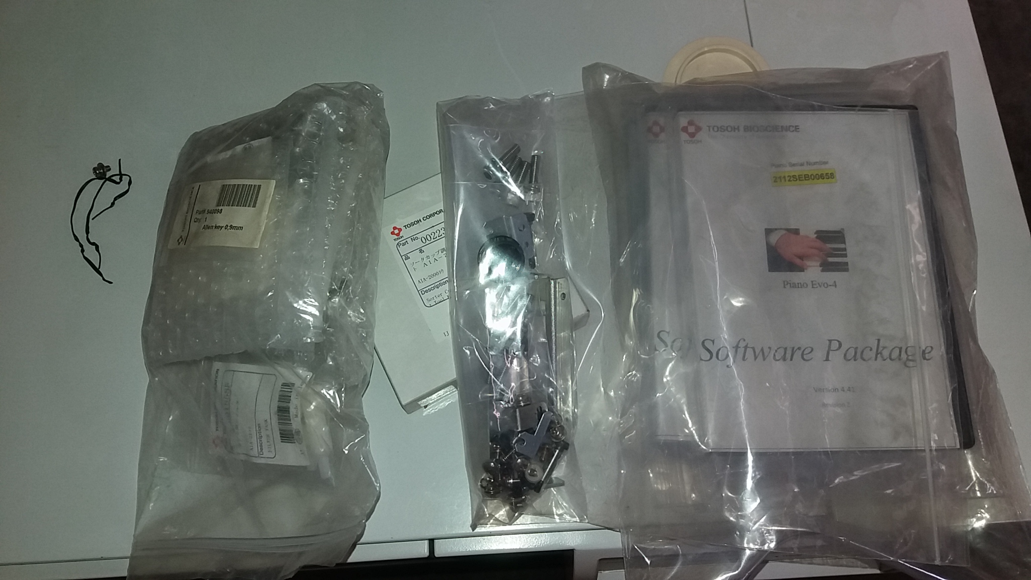 Used AIA TOSOH 2000