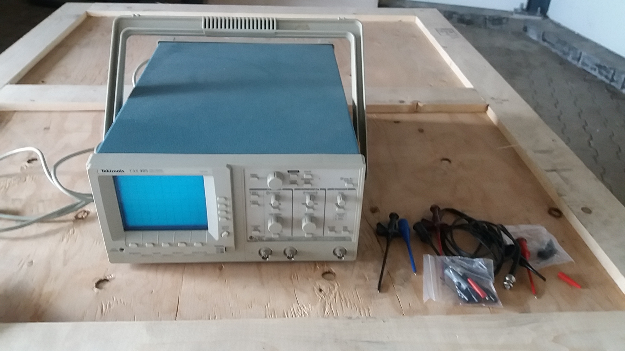Used TEKTRONIX