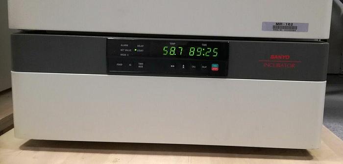 Used For Sale SANYO MIR 162 Incubator