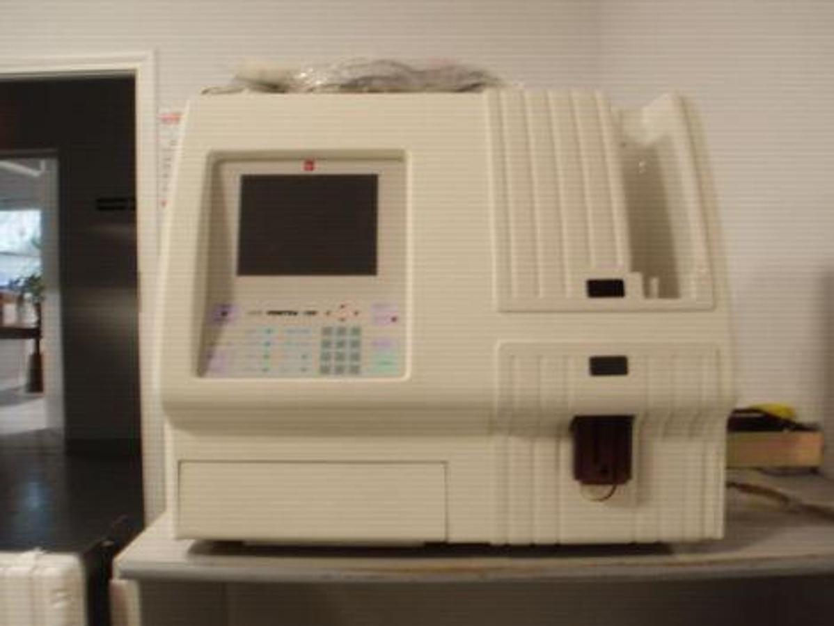 Used ABX Pentra 120.