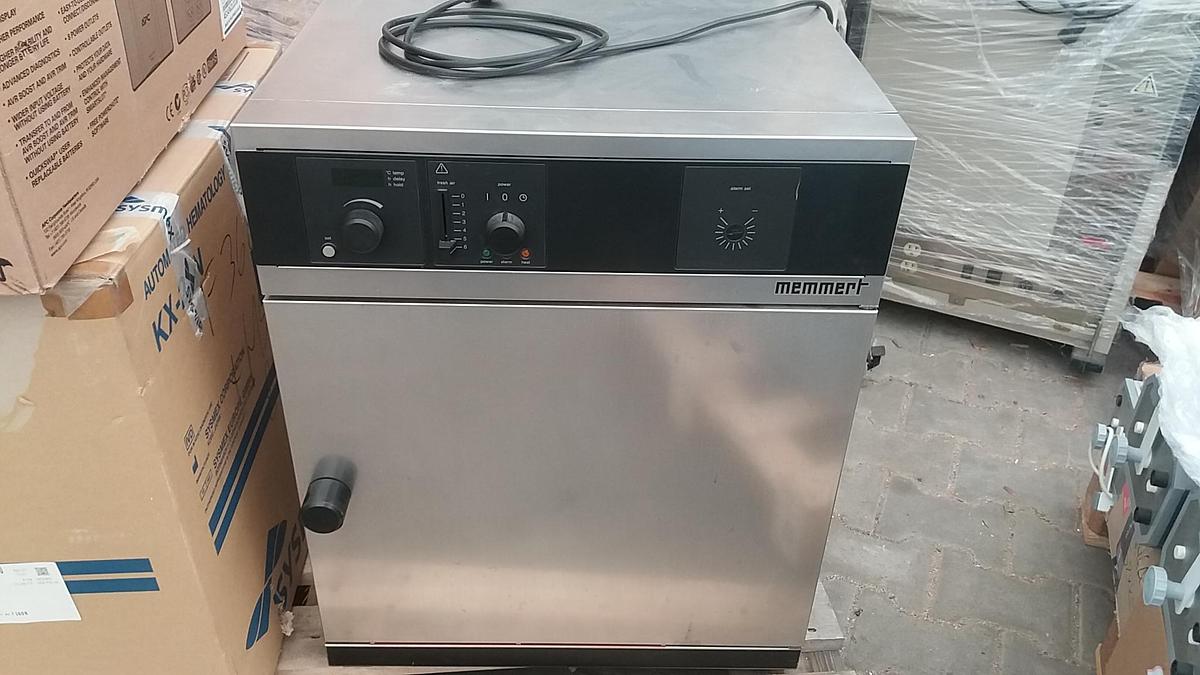 Used MEMMERT BE 400