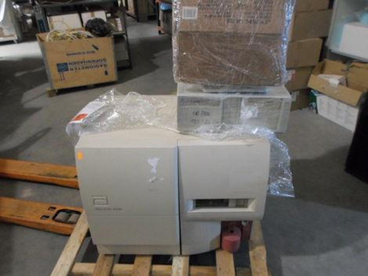 Used CELL DYN 3700 CS