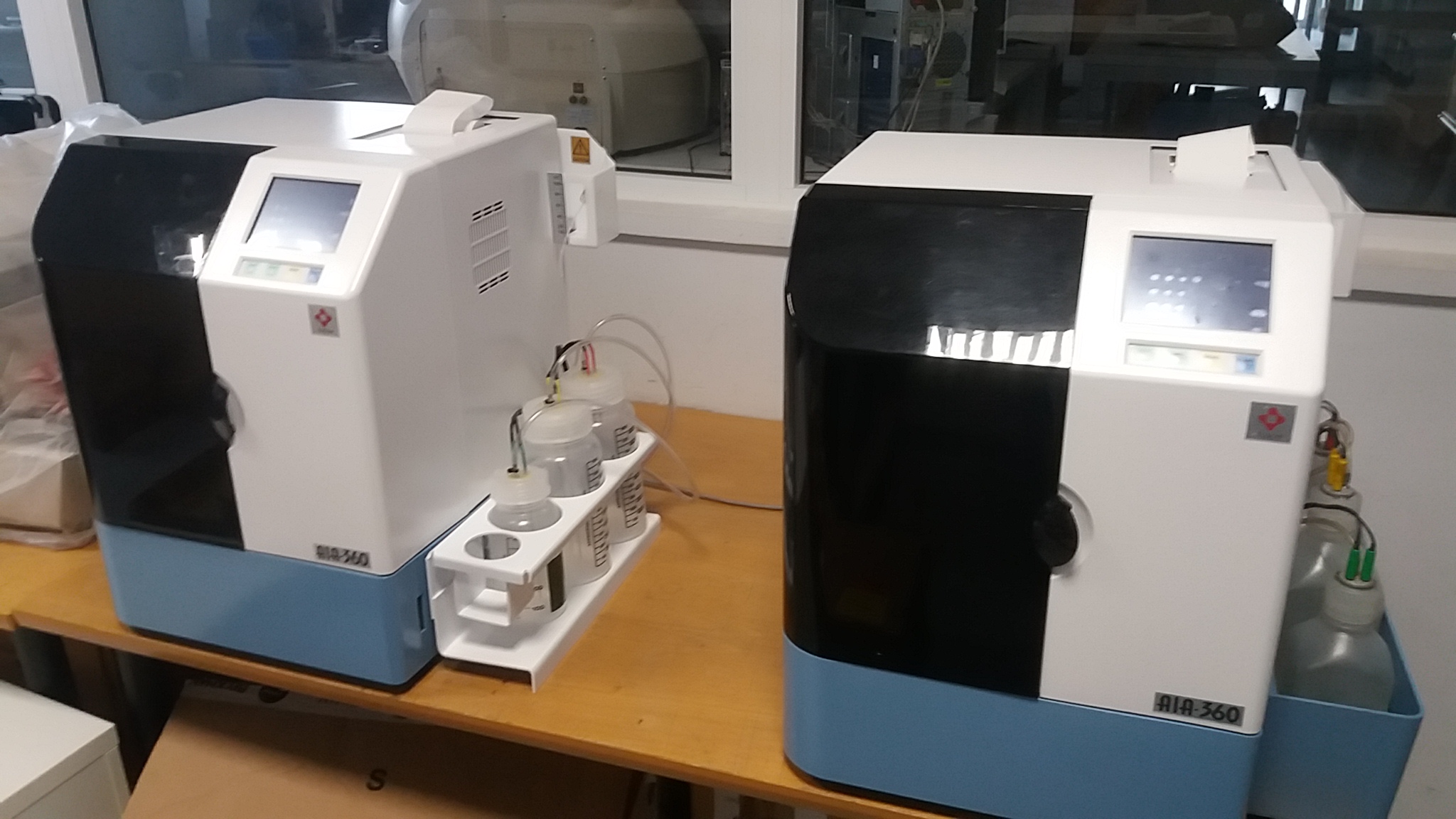 Used AIA Tosoh 360
