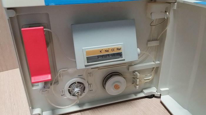 Used For Sale MEIZHOU CORNLEY AFT 300 Electrolyte Analyzer