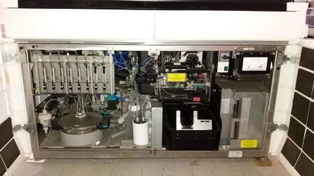 Used COBAS INTEGRA 800