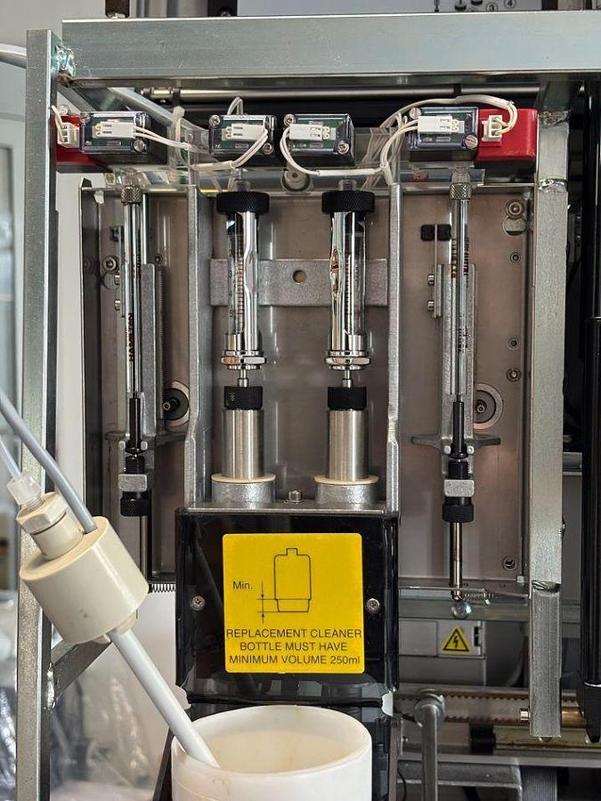 Used ROCHE Integra 400 Plus