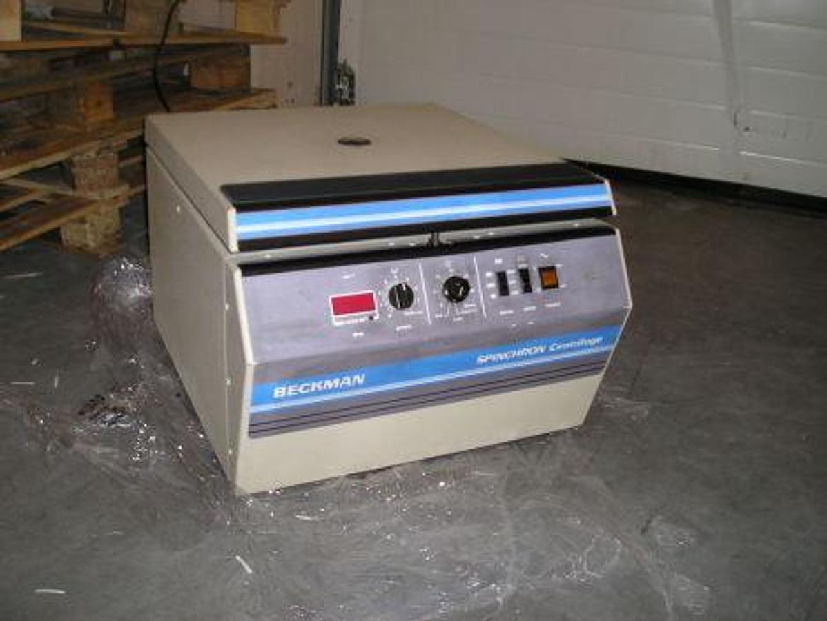 Used BECKMAN Spinchron.