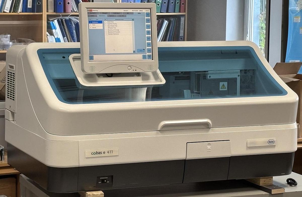 Used HITACHI cobas e411