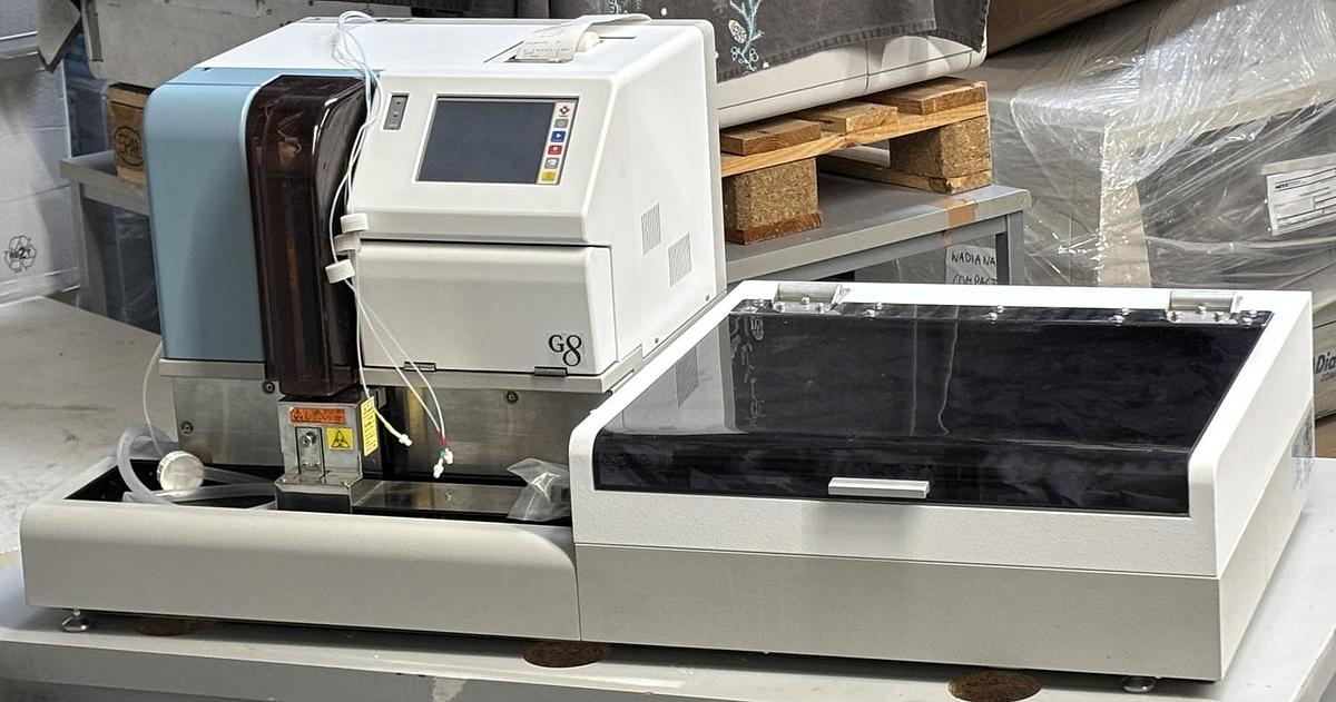 Used TOSOH HLC-723G8 with loader