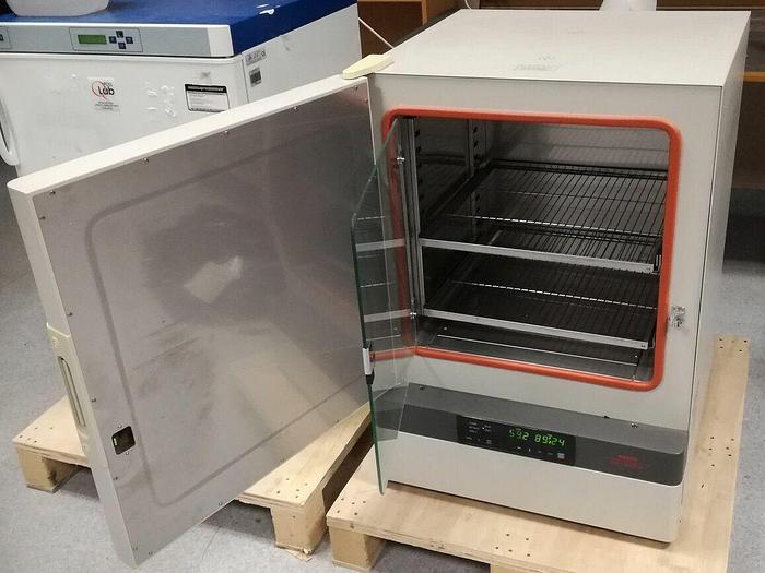 Used For Sale SANYO MIR 162 Incubator