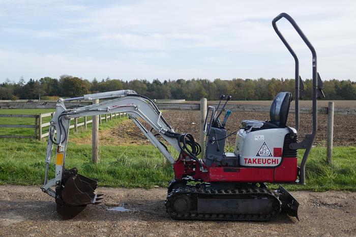 Used 2011 TAKEUCHI TB108