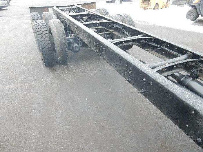 Used 2003 International 7400- Stock #: 8680