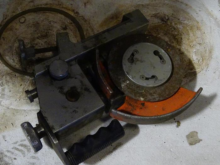 Used MANUAL SLITTING AIR KNIVES WITH HOLDERS (8 AVAILABLE)