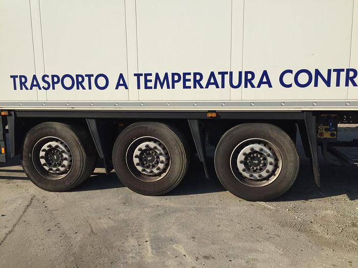 Used 2015 SCHMITZ CARGOBULL SEMIRIMORCHIO FRIGORIFERO SCB S3B