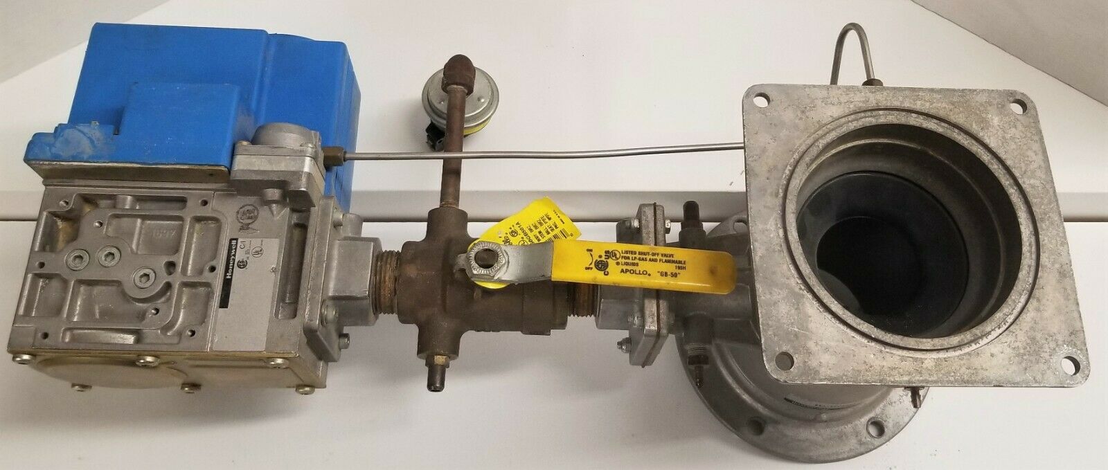 Used Honeywell VMU300A1046 Venturi Mixing Unit with Apollo GB50 Shut-Off Valve