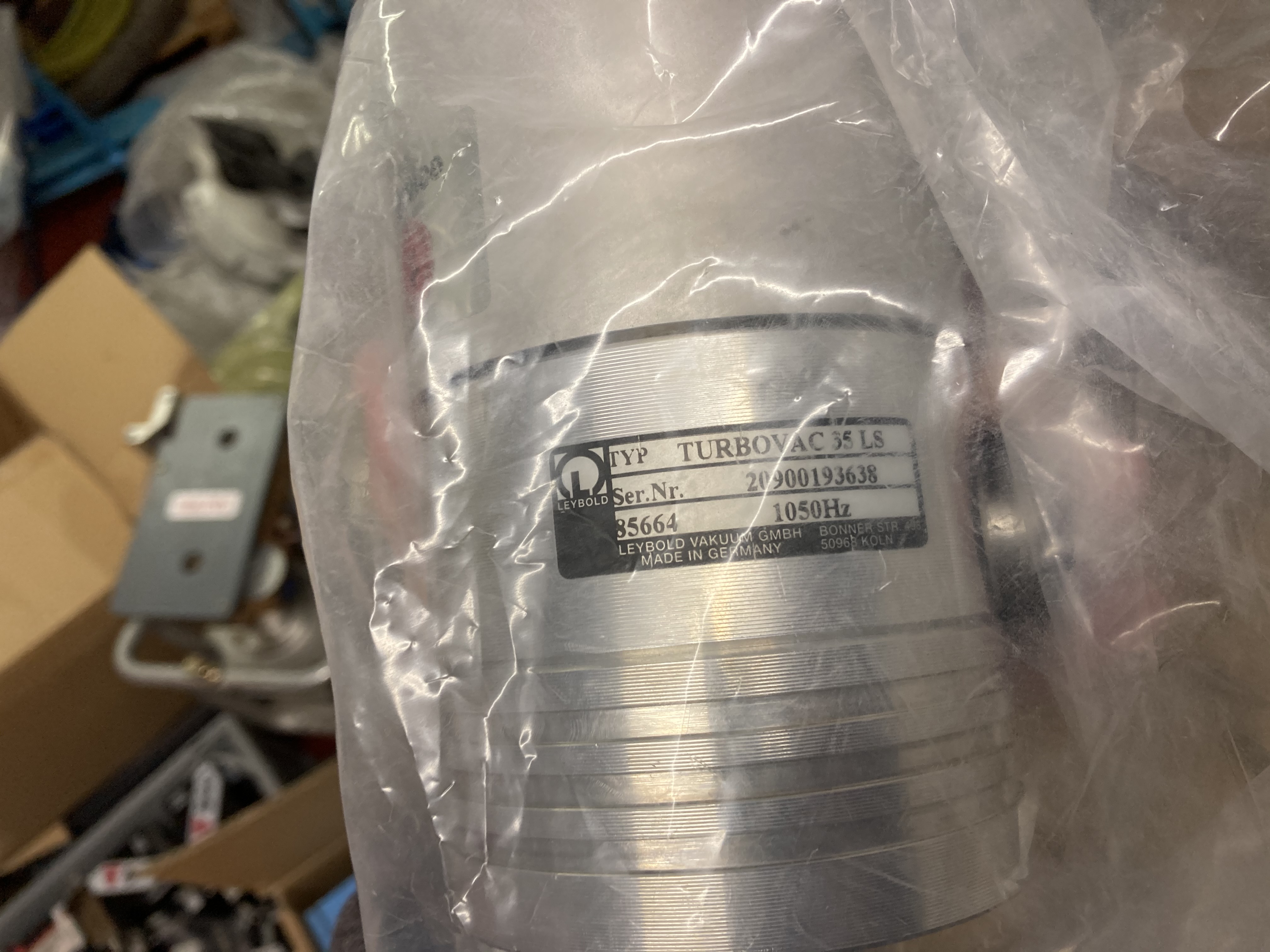 Oerlikon Leybold Terbovac 35LS