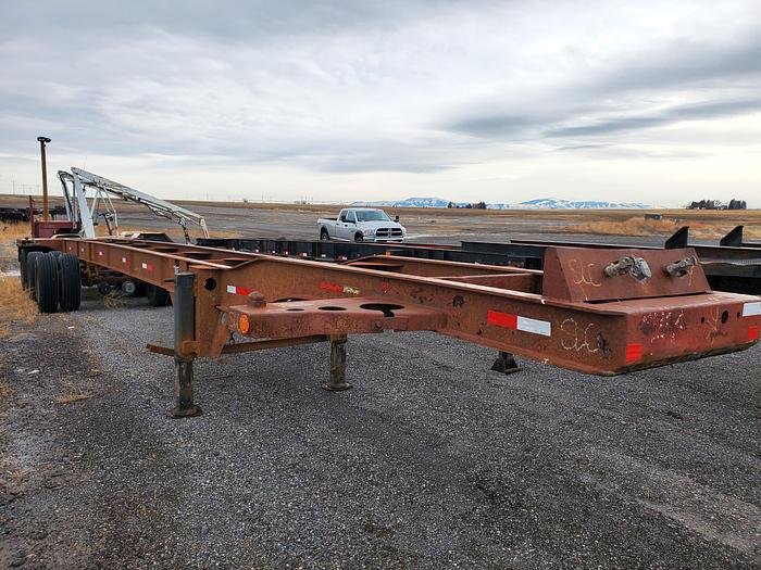 Used 40' Delta Container / Chassis Trailer - 3 Axle