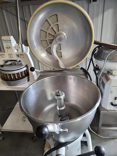 Used Stephan Vertical Cutting Mixer VCM 40 W/ cutting blades