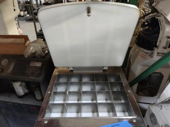 Used EM / Vitella SRL, 10/20 Part Hydraulic Divider and Dough press w/ Guarantee