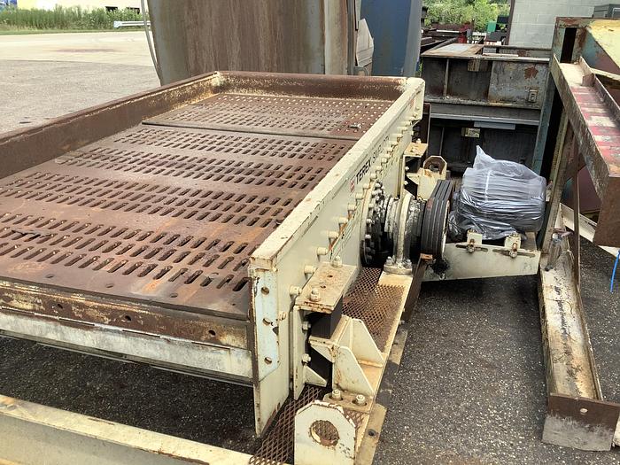 Used SIMPLICITY SHAKEOUT DECK