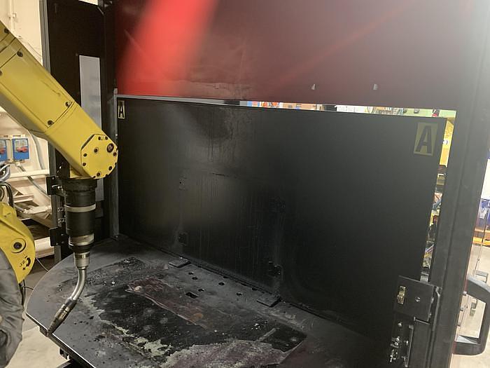 Used 2012 LINCOLN ELECTRIC  SYSTEM 20 MIG WELDING CELL WITH FANUC ARCMATE 100IC ROBOT AND R30iB CONTROLLER