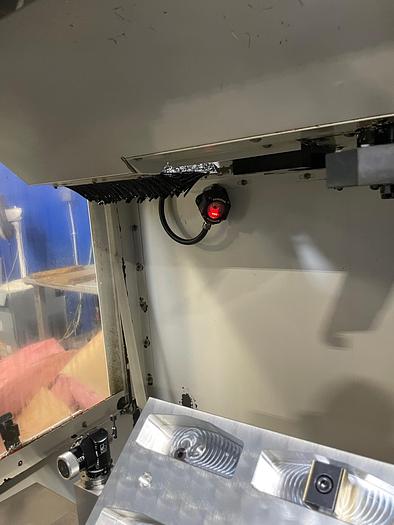 Used 2011 Haas VF2SS