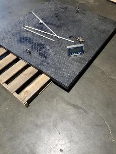 Used Metler-Toledo Floor Scale