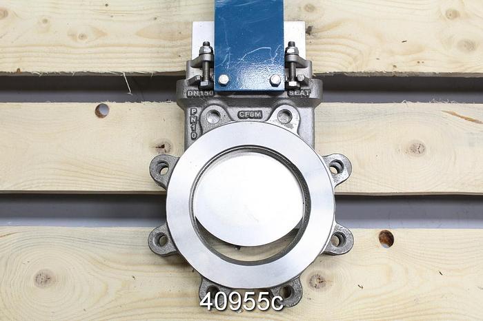 Unused Dezurik 6" Hand Operated knife Gate Valve #40955