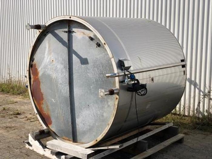 Brugt Isoleret 4 m3 rustfri tank med varme/køling
