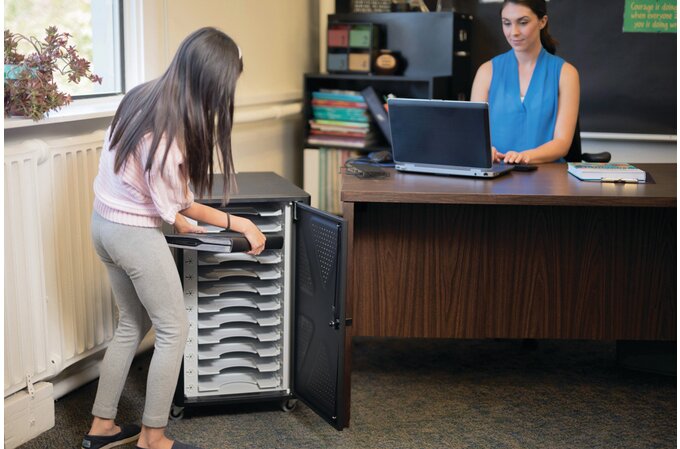 Kensington AC12 Secure Charging Cabinet For Multiple Devices - K64415UK