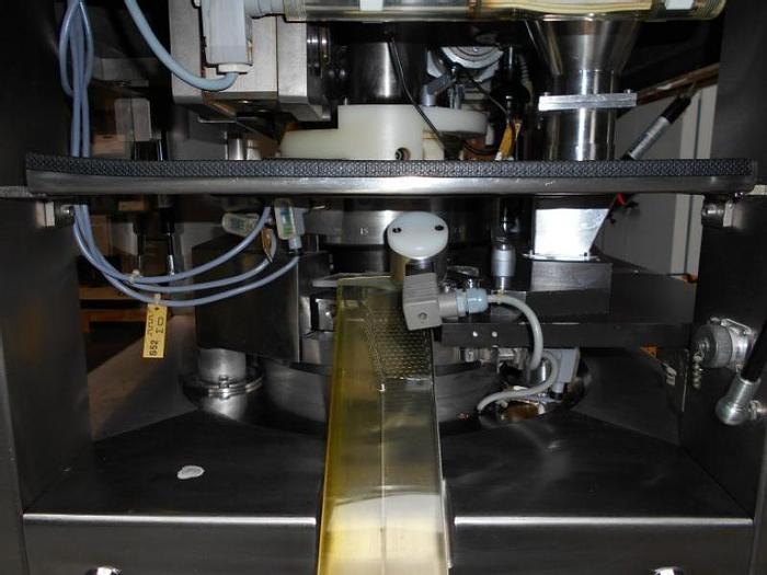 Used F 12657 D - Tablet Press KORSCH PH 230 - 17 Stations