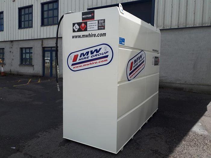 Used Western Global - Featuring a full height lockable cabinet with full height doors, this 5,300 litre tank is your solution for transport depots, plant yard and farms. EBD1200
