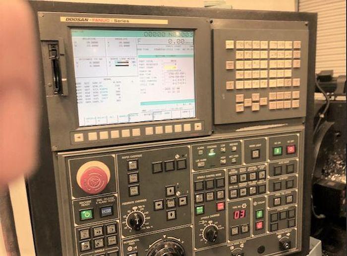 Used 2011 DOOSAN PUMA 480 Lathe