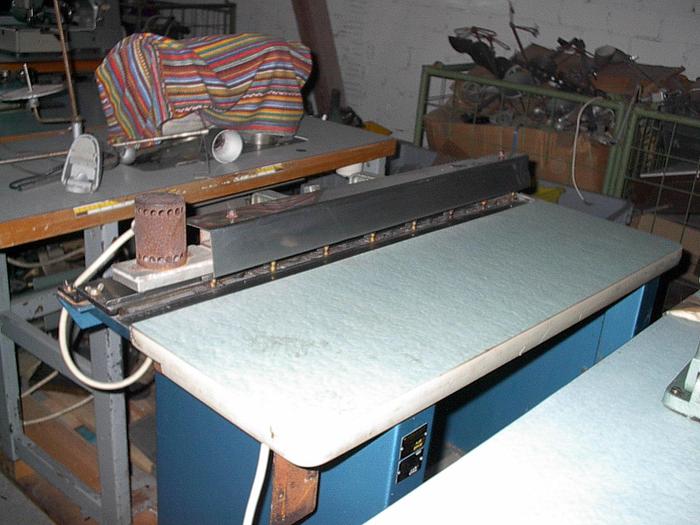Gebraucht Knopfanzeichnungsmaschine MAYER Kl. 194 .
