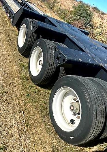 Used 2016 Witzco Challenger RG50 Lowboy / RGN Trailer