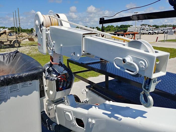 Used Versilift VST-40I 45ft Articulating & Telescopic MH Bucket Boom on 2013 Ford F550