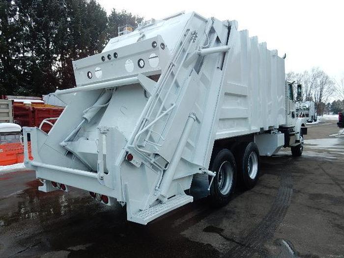 Used 1999 Volvo WG-64-T