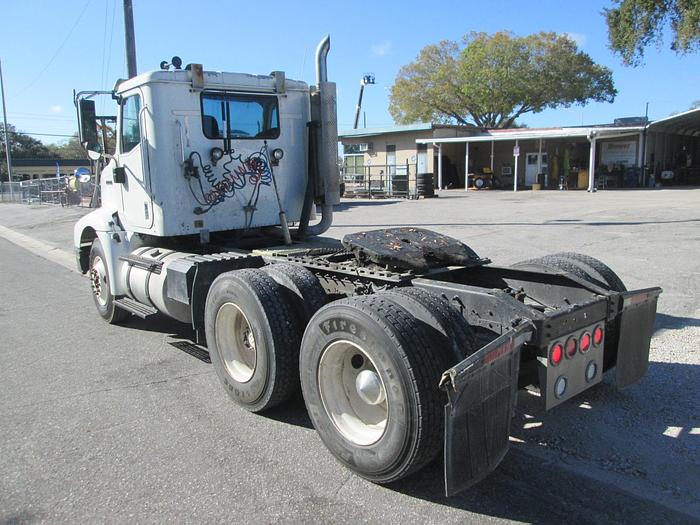 Used 2000 International 9100i Day Cab
