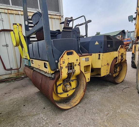 Usato 2004 Rullo Compattatore, BOMAG modello BW 135 AD