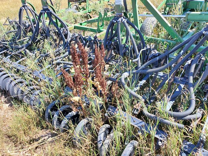 Used 32' John Deere 770 Air Drill