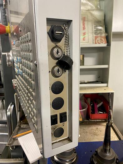 Used 2013 HAAS  VM-6 4-Axis CNC Vertical Machining Center