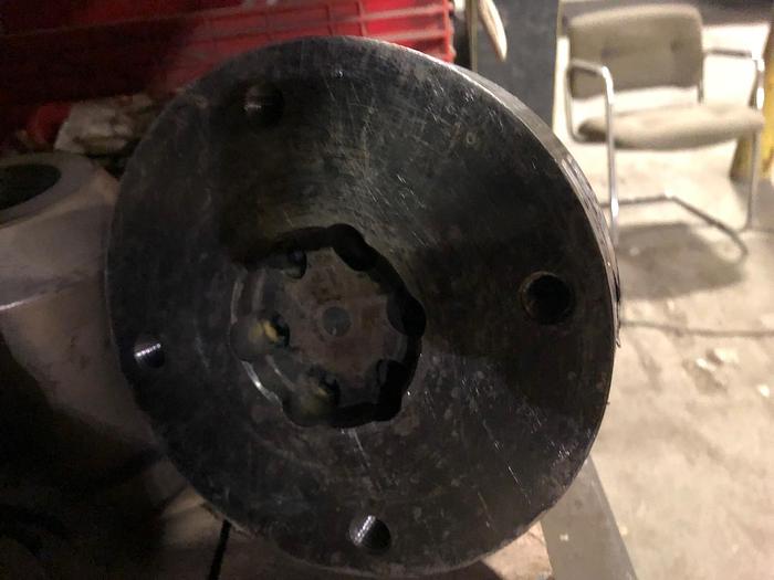 Used DOUBLE E 5" CORE CHUCKS (8 AVAILABLE)