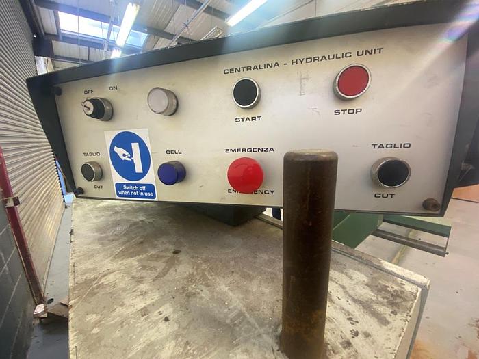 Used 2001 Casati TI0-1300 Veneer Guillotine