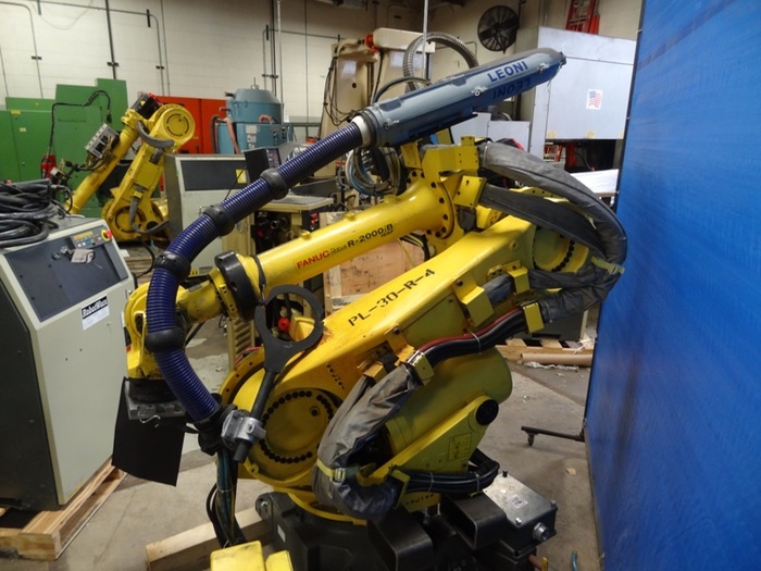 Used FANUC R2000iB/165F 6 AXIS CNC ROBOT