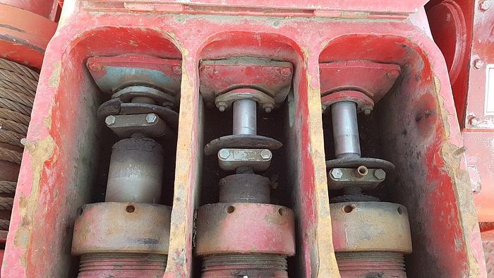 Used 1987 Pacific 4 Axle Carrier Style Oilfield Pump / Kill Truck