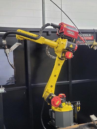 Used Fanuc Arcmate 0ia Lincoln 5 Welding Cell with Lincoln Powerwave R350 - Very Low Hours