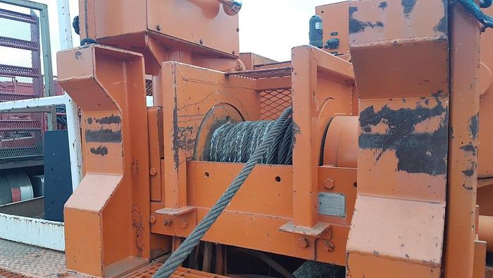 Used 2002 WELCAN 4 Axle Carrier Style Oilfield Pump / Kill Truck